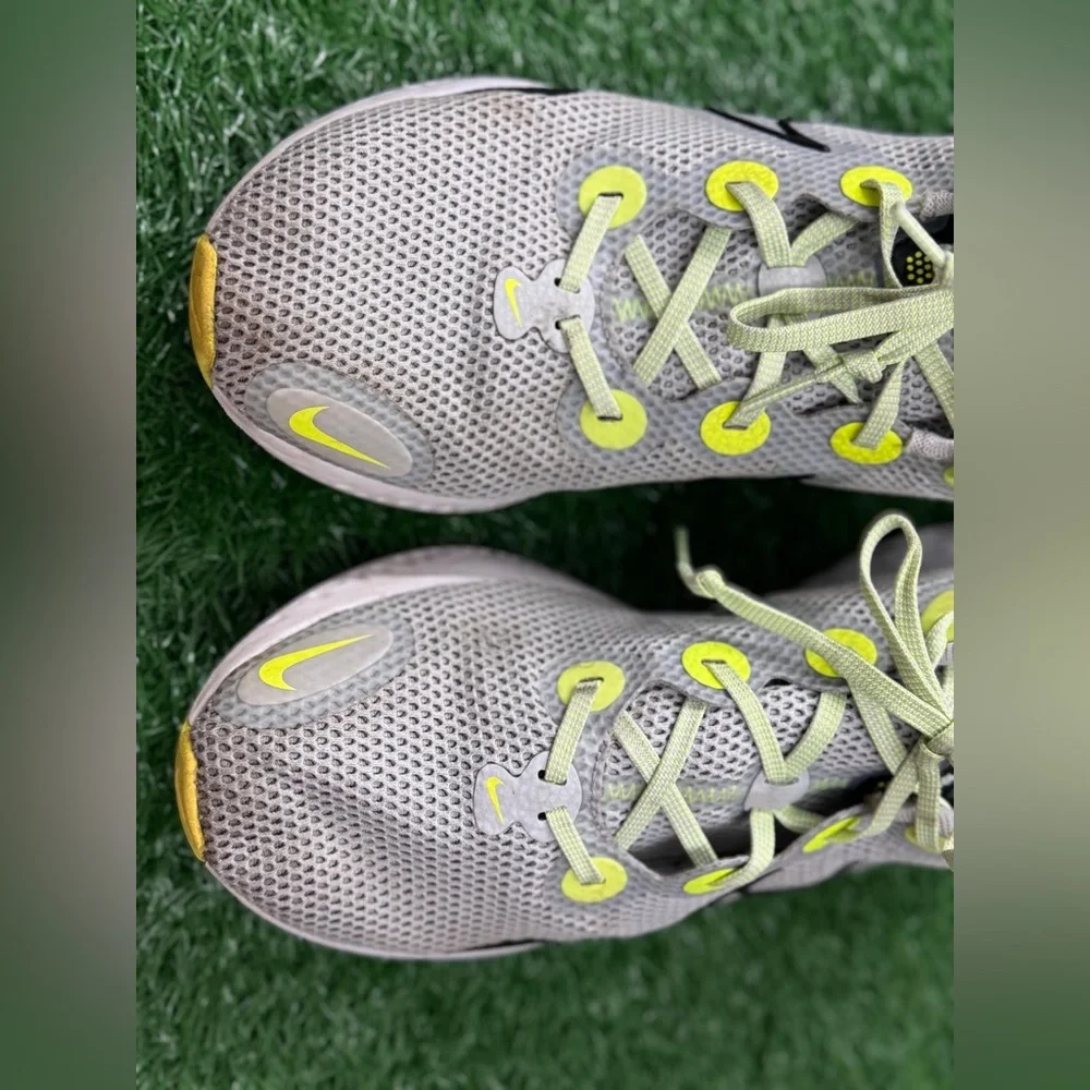 Men’s Nike Renew Run Grey Fog‎ Volt Size 12